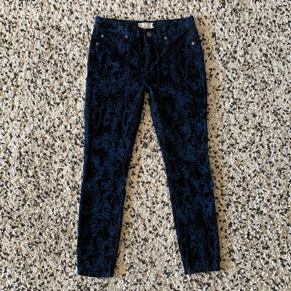 Free People Textured Pants Blue Black Boho Straight Leg Stretch Women’s Size 25 - Picture 1 of 12